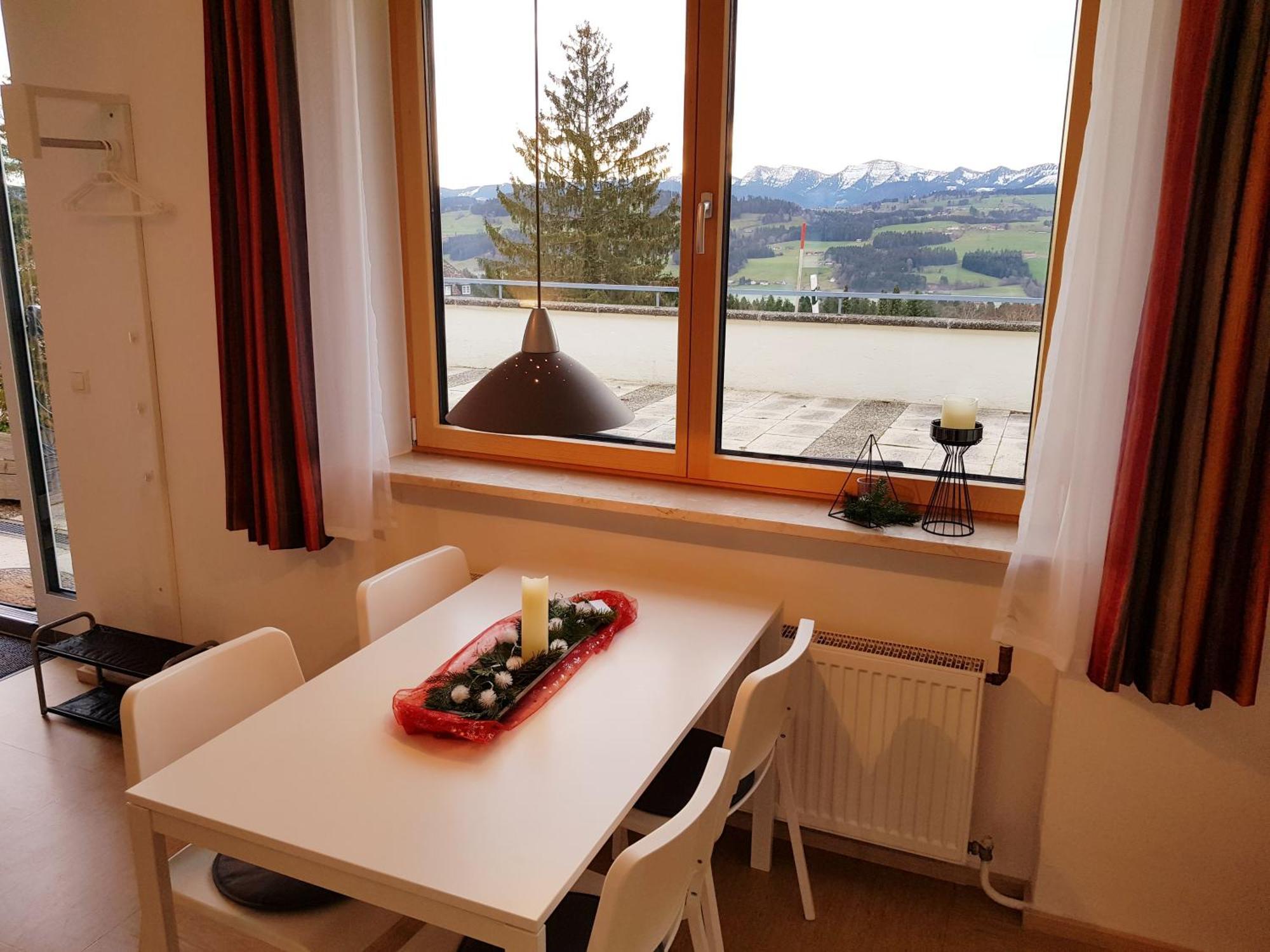 Schoenblick Hotel Garni Ferienwohnungen Lindenberg im Allgau Ruang foto